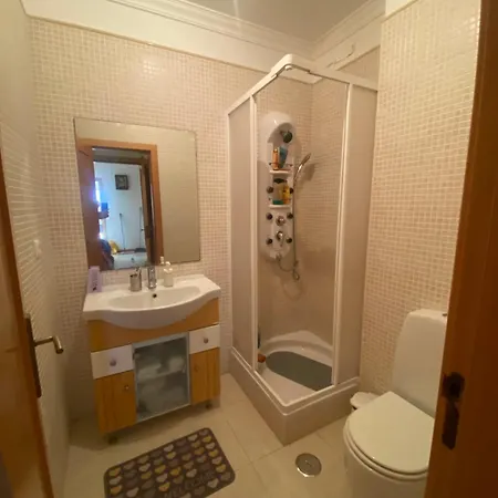 アパート Two Bedroom With Pool