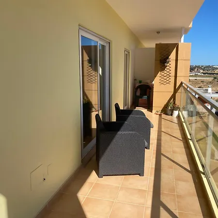アパート Two Bedroom With Pool *